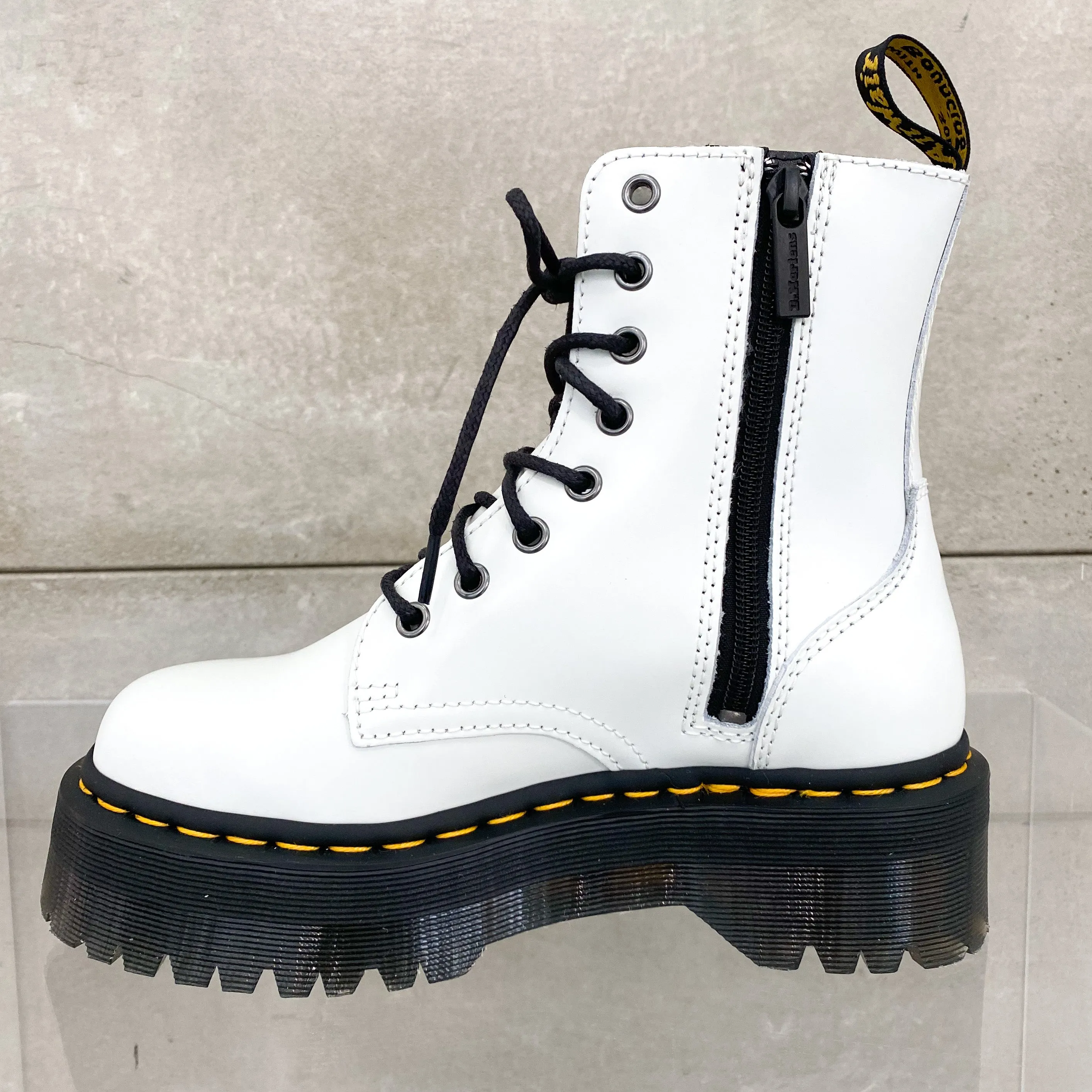 Dr.Martens Jadon White